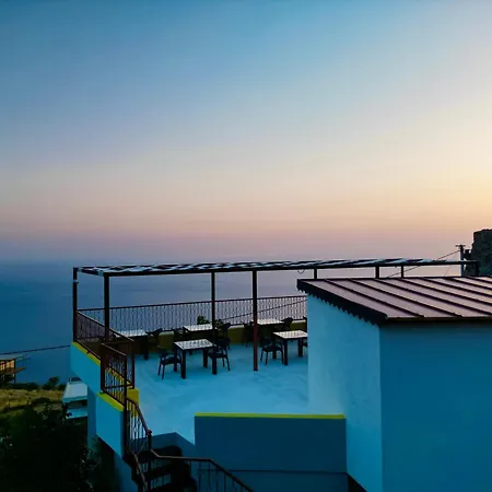 Elm Nocleg ze śniadaniem