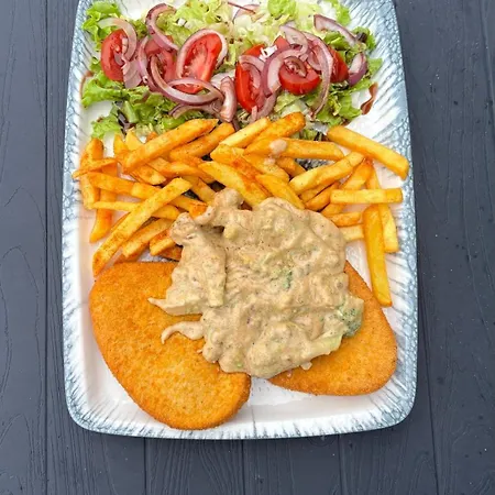 Elm Oda ve Kahvaltı 3*