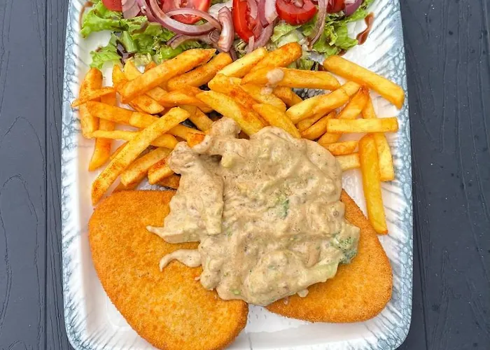 Elm לינה וארוחת בוקר 3*